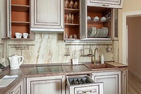 Kotelnicheskaya Royal Tower