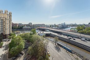 Kotelnicheskaya Royal Tower