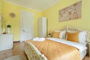 Kotelnicheskaya Royal Tower