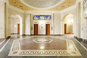 Kotelnicheskaya Royal Tower