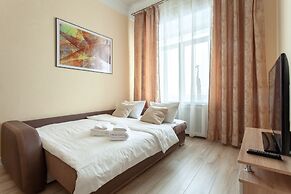 Kotelnicheskaya Royal Tower