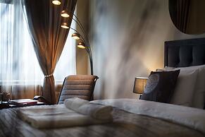 Kotelnicheskaya Royal Tower