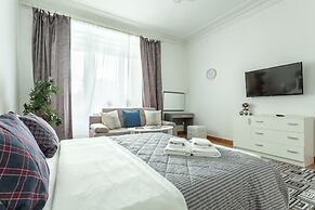 Kotelnicheskaya Royal Tower