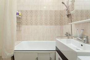 Kotelnicheskaya Royal Tower