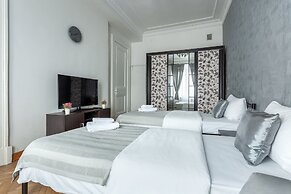 Kotelnicheskaya Royal Tower