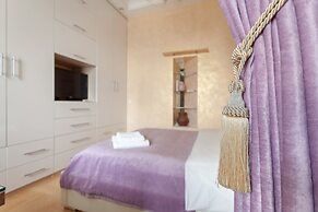 Kotelnicheskaya Royal Tower