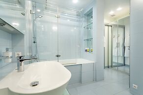 Kotelnicheskaya Royal Tower