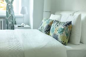 Kotelnicheskaya Royal Tower