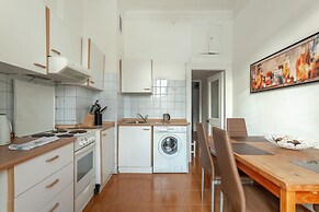 Kotelnicheskaya Royal Tower