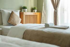 Kotelnicheskaya Royal Tower