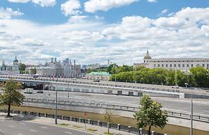 Kotelnicheskaya Royal Tower