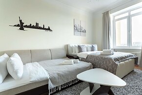 Kotelnicheskaya Royal Tower