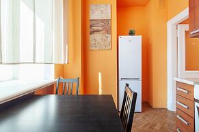 Kotelnicheskaya Royal Tower