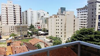 Apto alto padrão com piscina