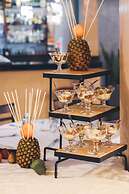 Highlands Suites Hotel