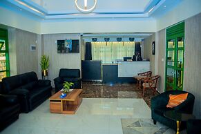 Highlands Suites Hotel