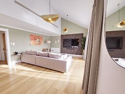 Monarch House Serviced Apartments