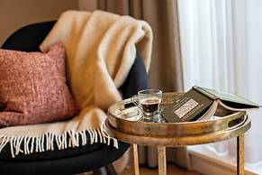 Monarch House Serviced Apartments