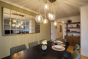 Monarch House Serviced Apartments