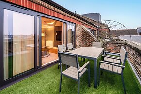 Monarch House Serviced Apartments