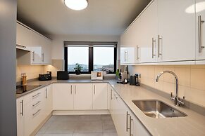 Monarch House Serviced Apartments
