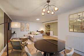 Monarch House Serviced Apartments