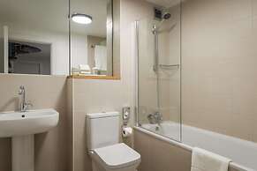 Monarch House Serviced Apartments