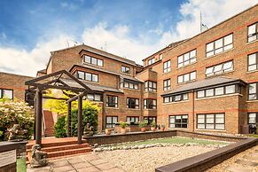 Monarch House Serviced Apartments