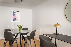 Monarch House Serviced Apartments