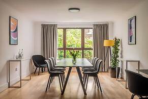 Monarch House Serviced Apartments