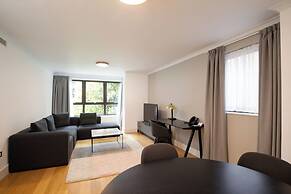 Monarch House Serviced Apartments