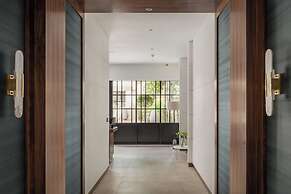 Monarch House Serviced Apartments