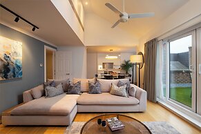 Monarch House Serviced Apartments