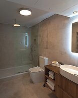 Monarch House Serviced Apartments