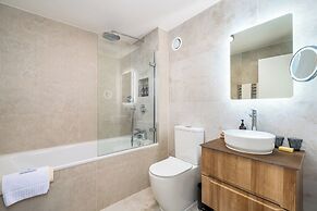 Monarch House Serviced Apartments