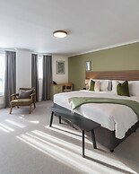Monarch House Serviced Apartments