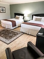 The Dahlonega Square Hotel & Villlas