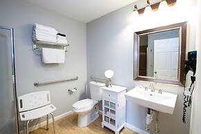 The Dahlonega Square Hotel & Villlas