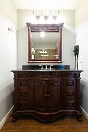 The Dahlonega Square Hotel & Villlas