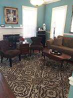 The Dahlonega Square Hotel & Villlas