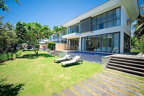 Ocean Villas Beach Resort