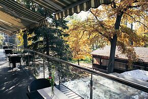 Puscha Congress Hotel