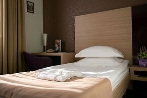 Puscha Congress Hotel