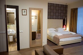 Puscha Congress Hotel