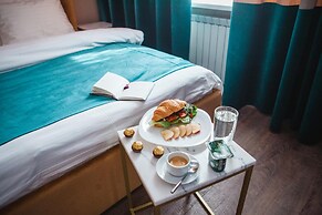 Live.Here.Hotel