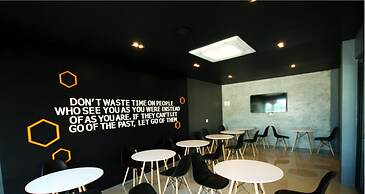 Seven Bee Boutique Hotel