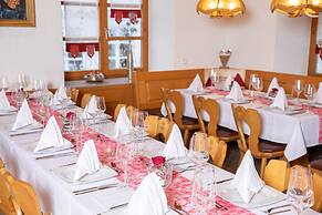 Hotel-Restaurant STRAUSSEN