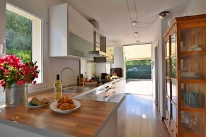 Luxurious Sea Front Villa in Mallorca