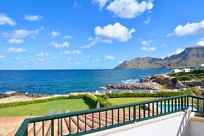 Luxurious Sea Front Villa in Mallorca