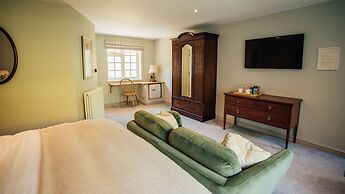 Farthings Hotel and Restaurant